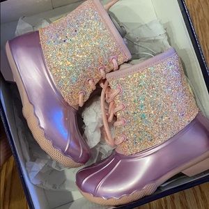 New Adrienne vittadini pink glitter duck boots